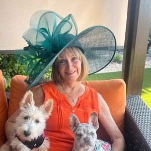 Meet your Posher, Helen